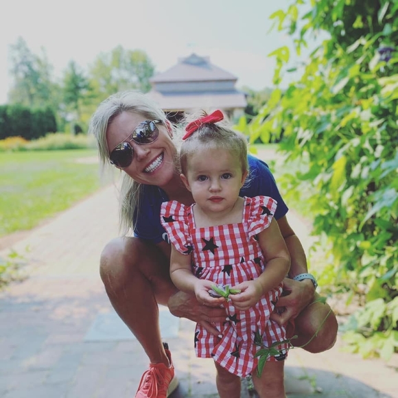 Meet your Posher, Krystal - Picture 1 of 1